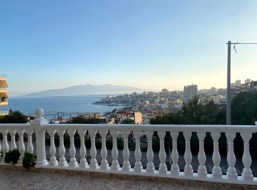 Vila Yasmin 38 Sarandë エクステリア 写真