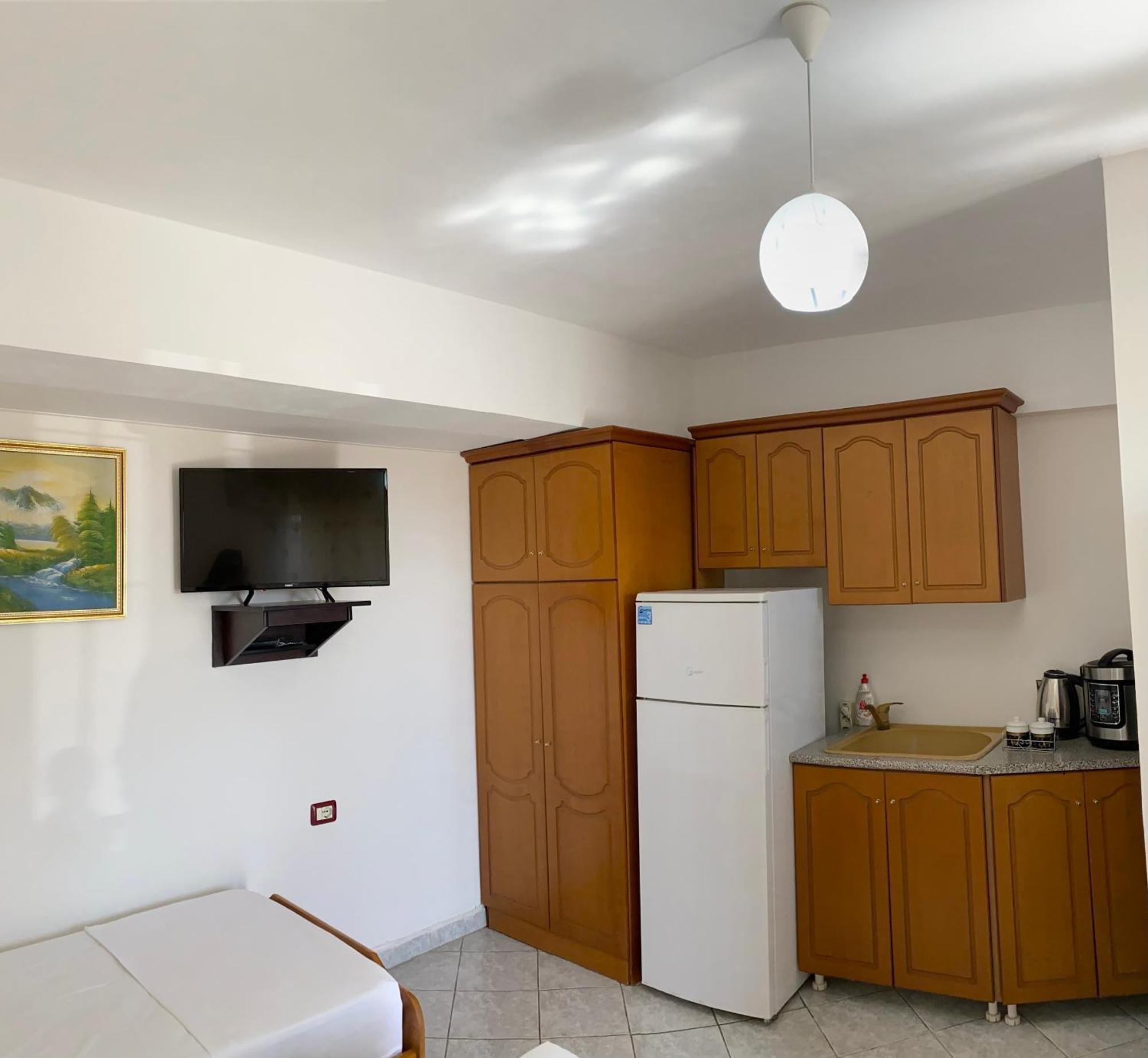 Vila Yasmin 38 Sarandë エクステリア 写真