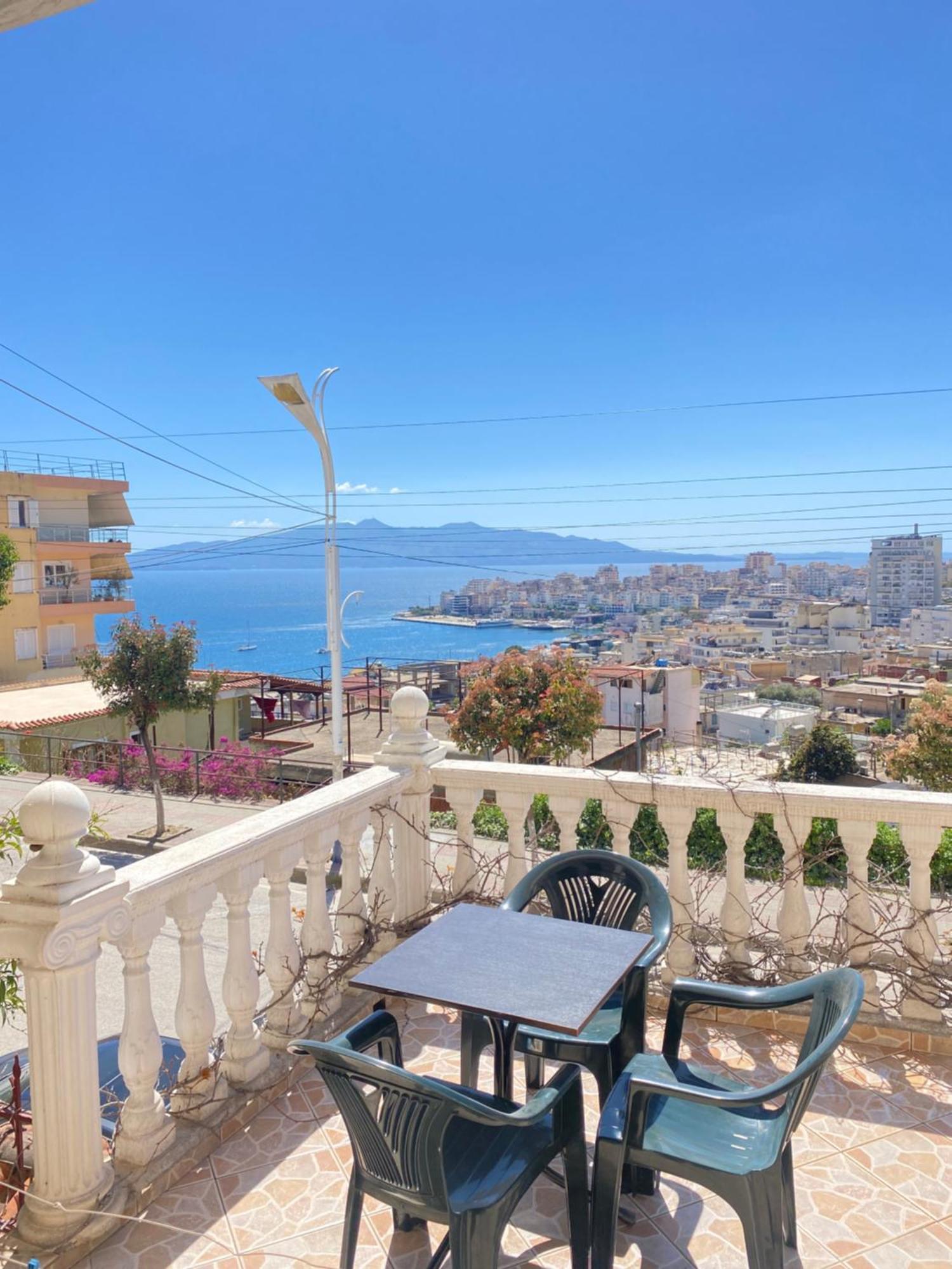 Vila Yasmin 38 Sarandë エクステリア 写真